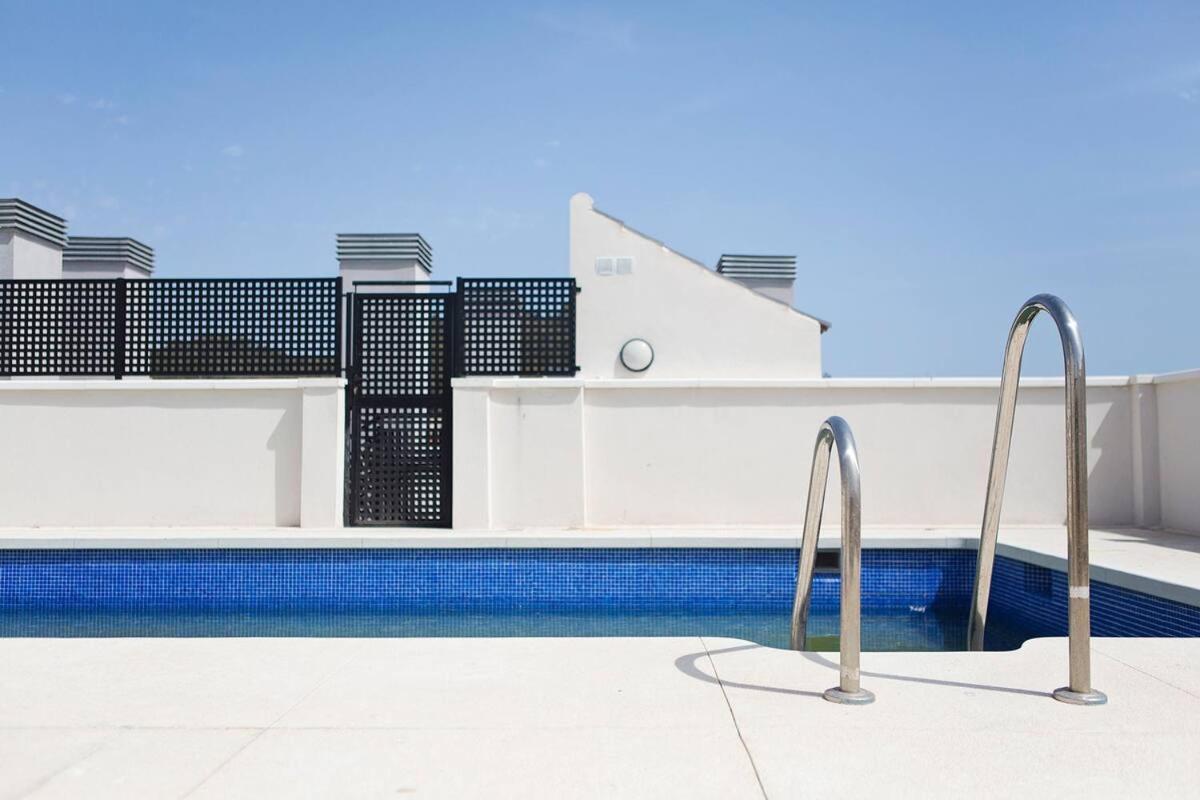 Homely Malaga Refino Oriental Exterior foto